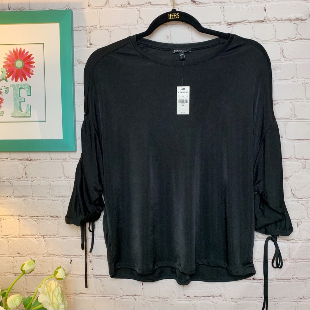 Express | Tops | Sz S | Ruched Long Sleeve 🆕